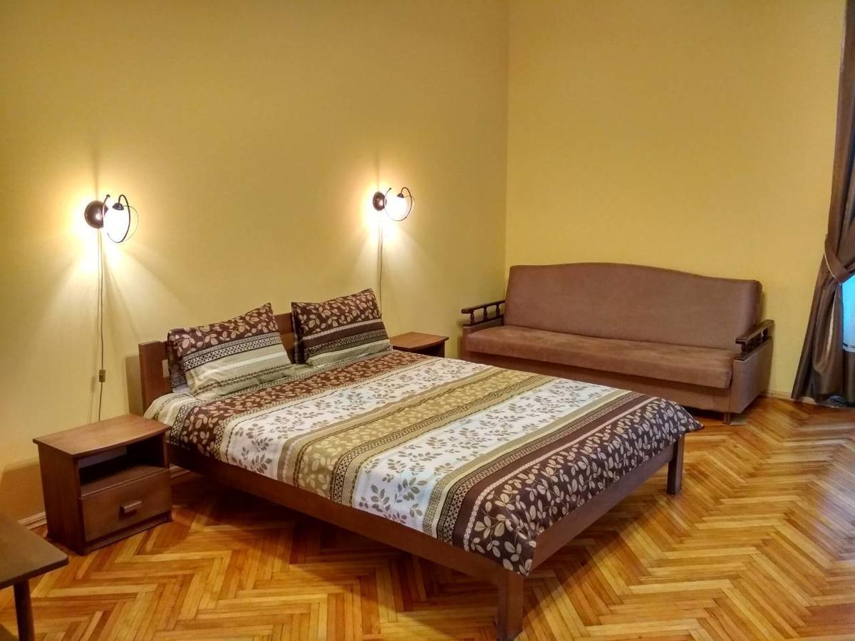 Apartment On Virmens'Ka Street Lviv Ngoại thất bức ảnh