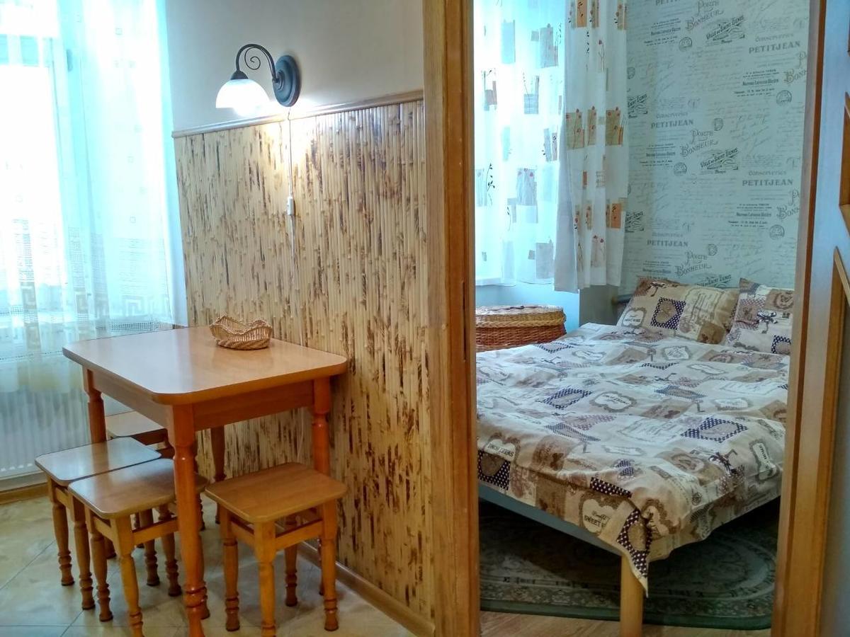Apartment On Virmens'Ka Street Lviv Ngoại thất bức ảnh